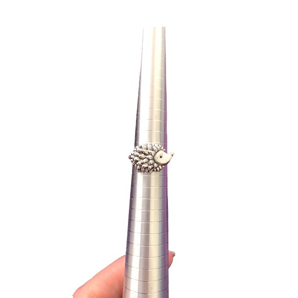 Hedgehog Ring Silver Tone NEW - Picture 3 of 4
